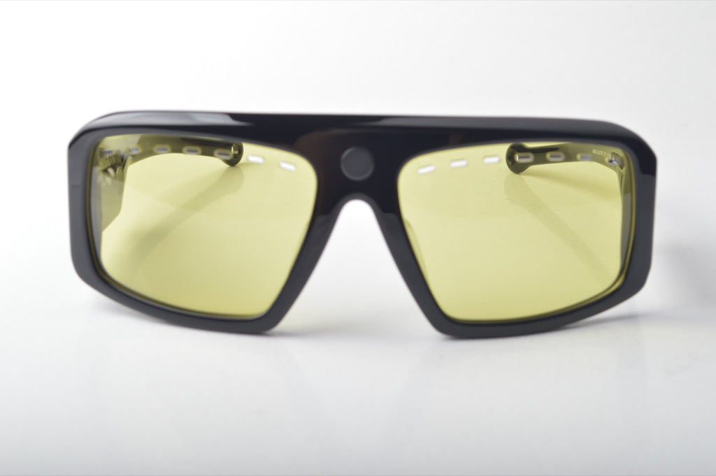 MagSnap Complete Kit magnetic frame in black and yellow